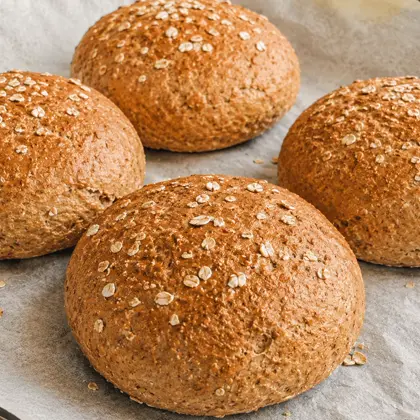 Ψωμάκια Burger με Γιαούρτι & Αλεύρι Ολικής